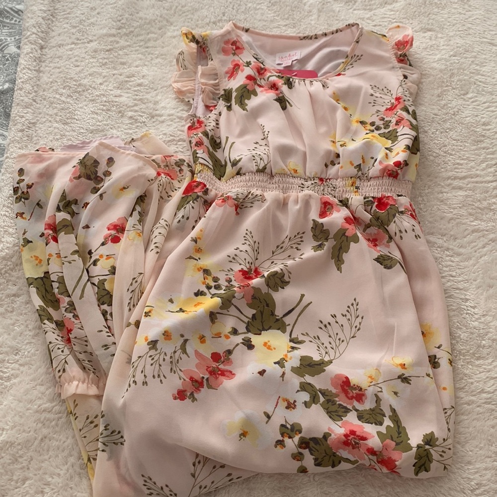 NWT Ingrid and Isabel floral maxi dress